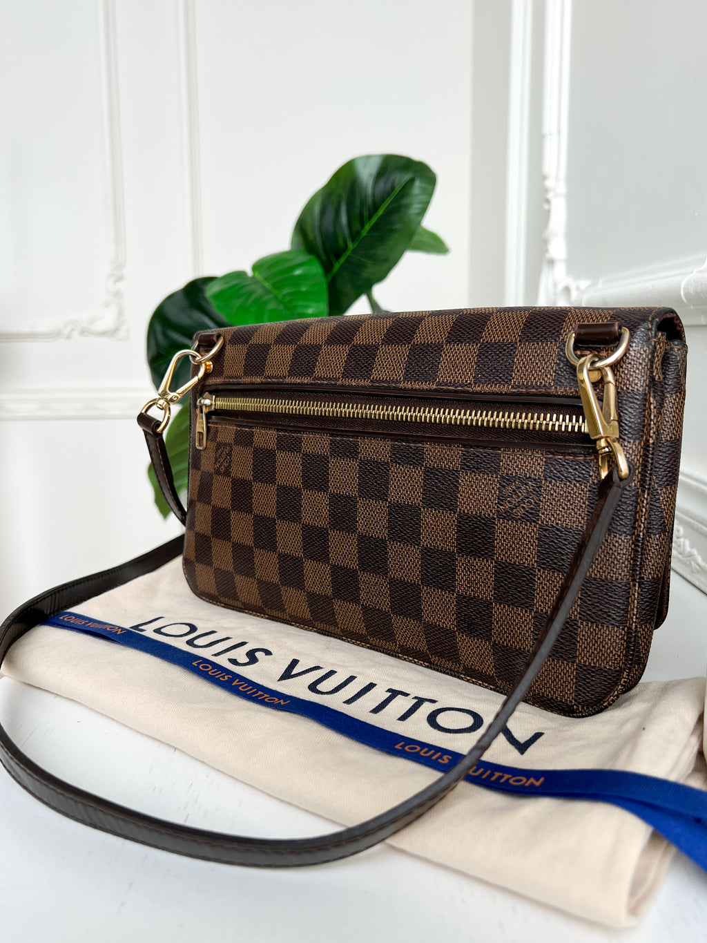 Authentic Louis Vuitton Hoxton Pm damier ebene crossbody clutch bag