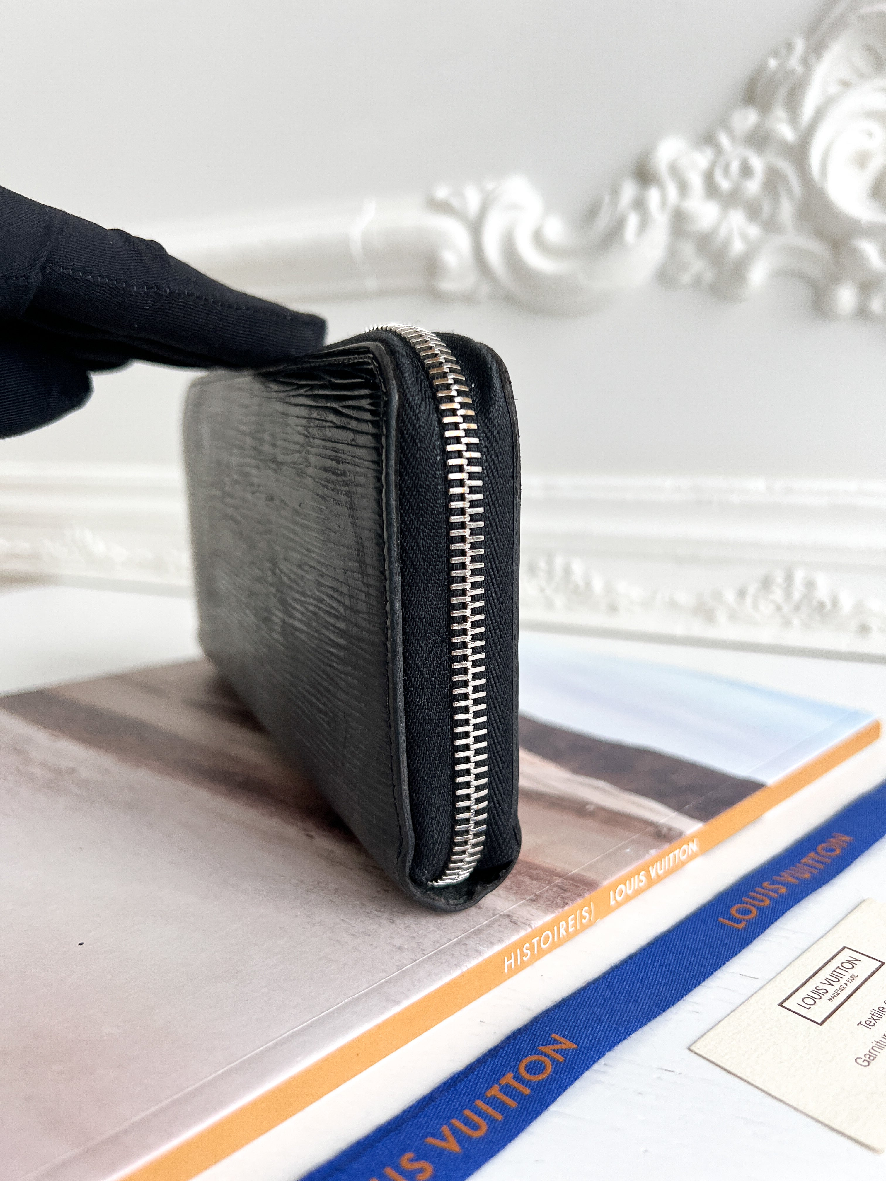Authentic LV wallet long epi black zipper