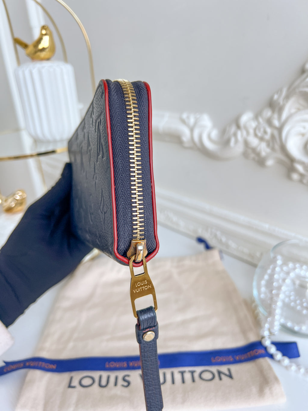 LV wallet empreinte dark blue with red