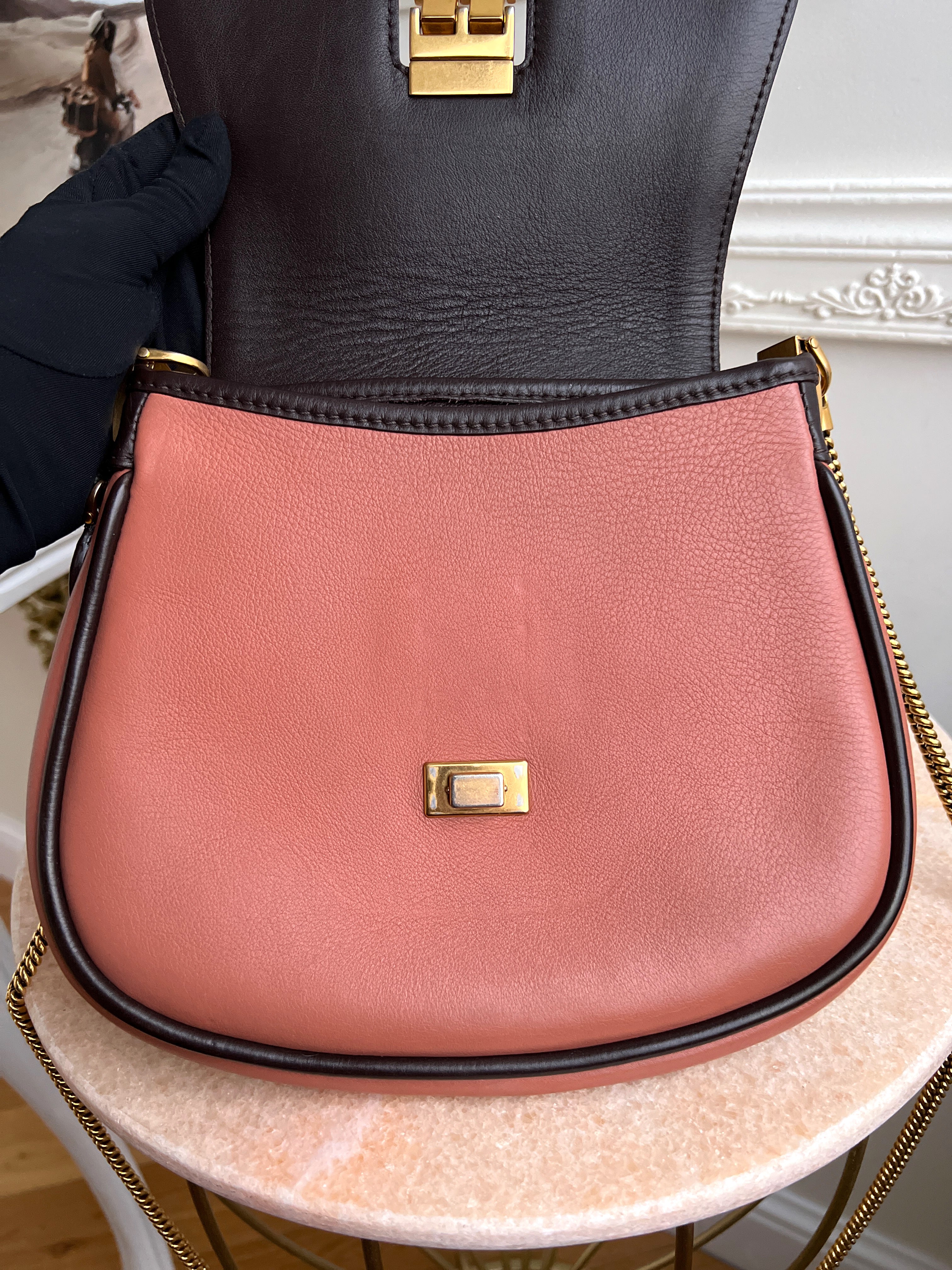 Louis Vuitton Art Déco Trapezio Crossbody Vieux Rose Sac en cuir