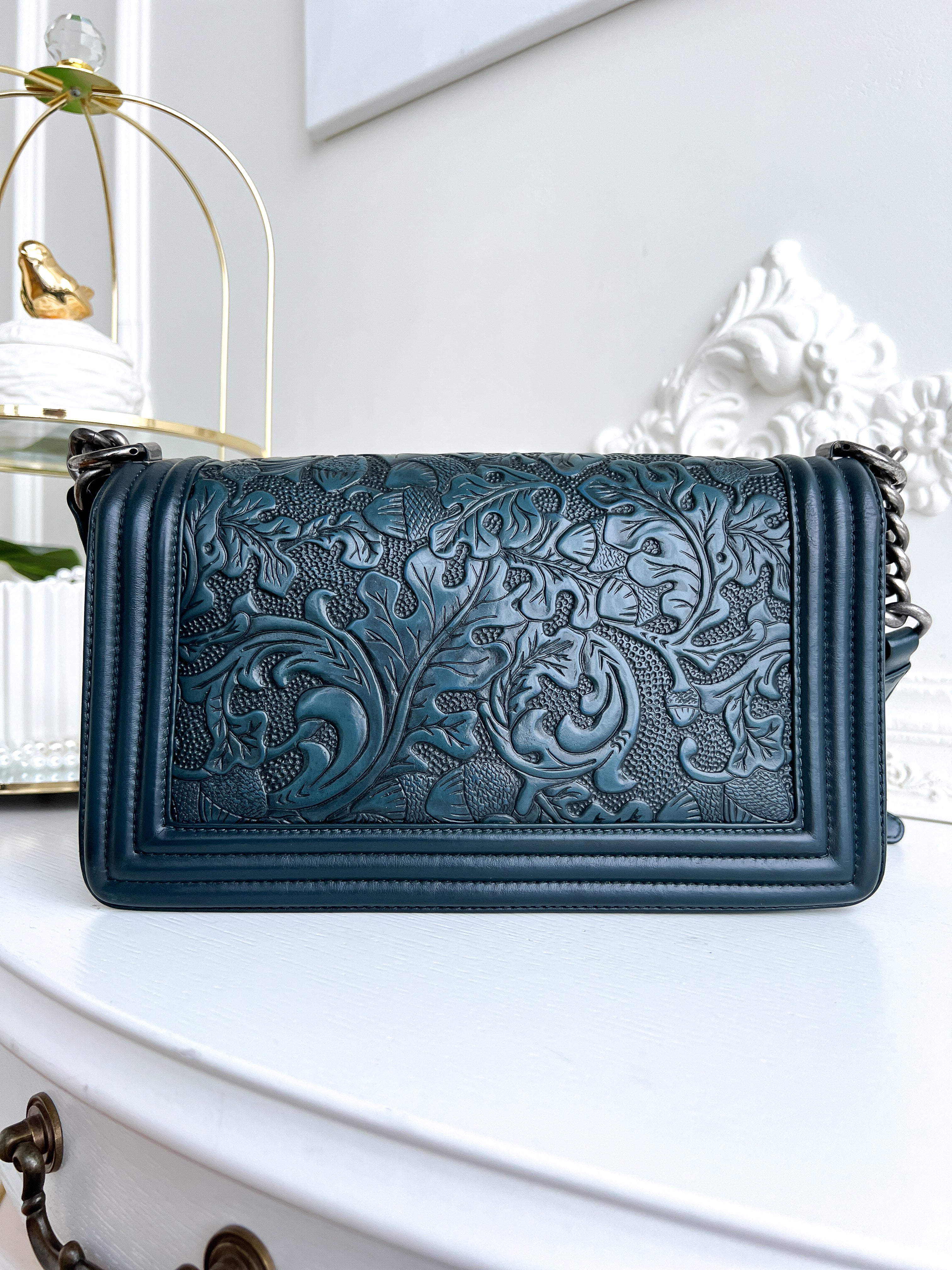 Authentic Chanel old Boy Cordoba Rare Leather dark blue crossbody bag