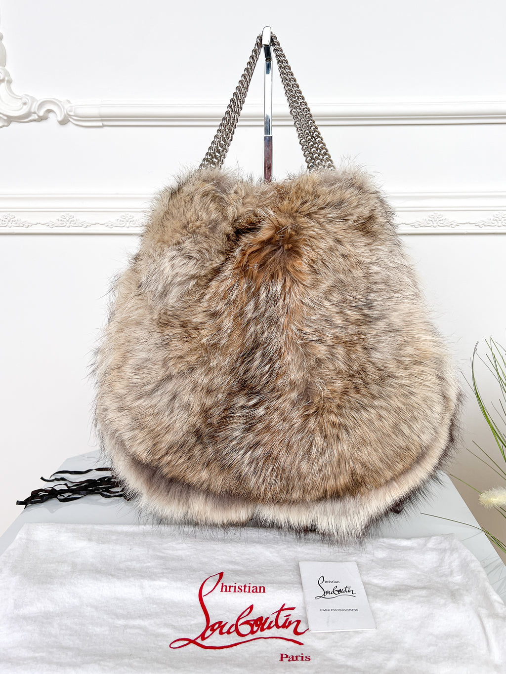 Authentic Christian Louboutin Marianna medium rider coyote fur chains shoulder handbag