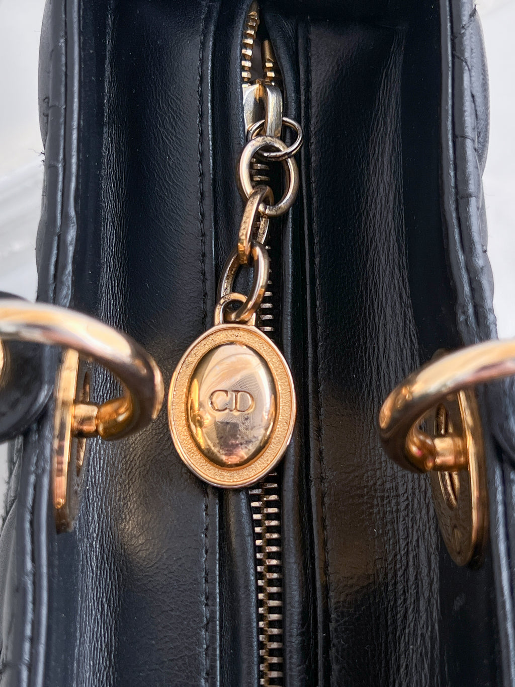 Christian  Dior Lady Dior Black Leather Cannage MA-1001