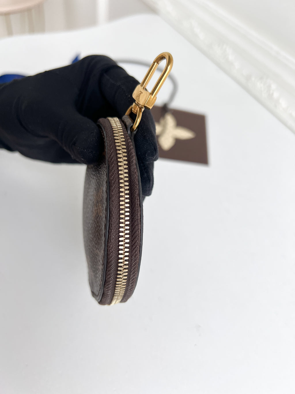 Authentic LV coin wallet monogram round