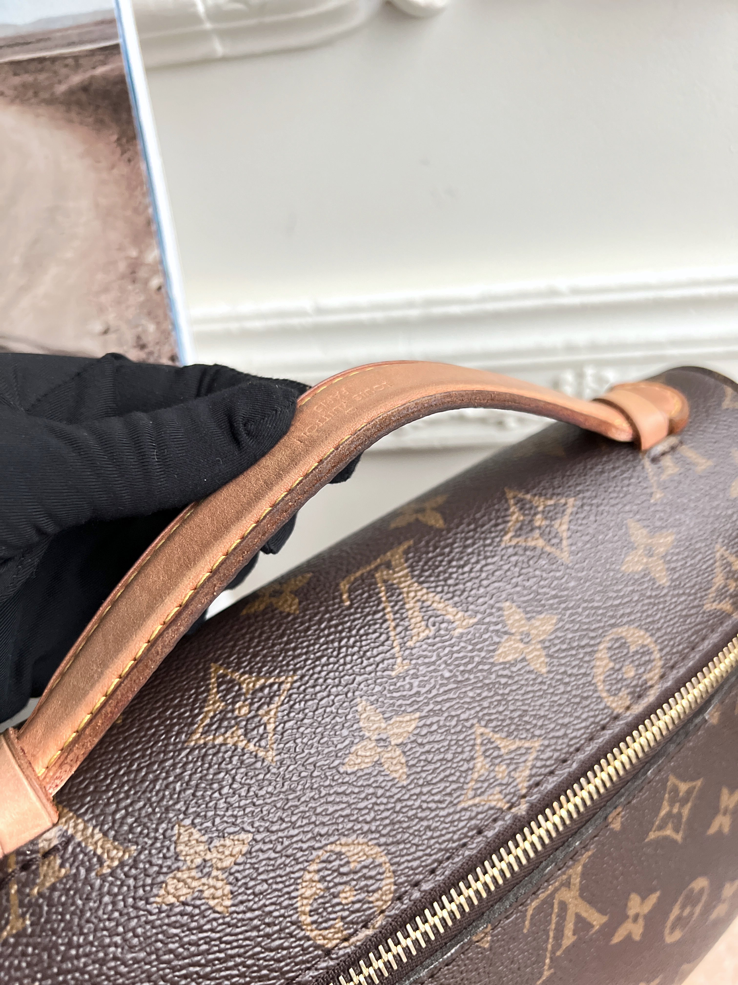 Louis Vuitton Metis Crossbody Monogram Pochette Bag
