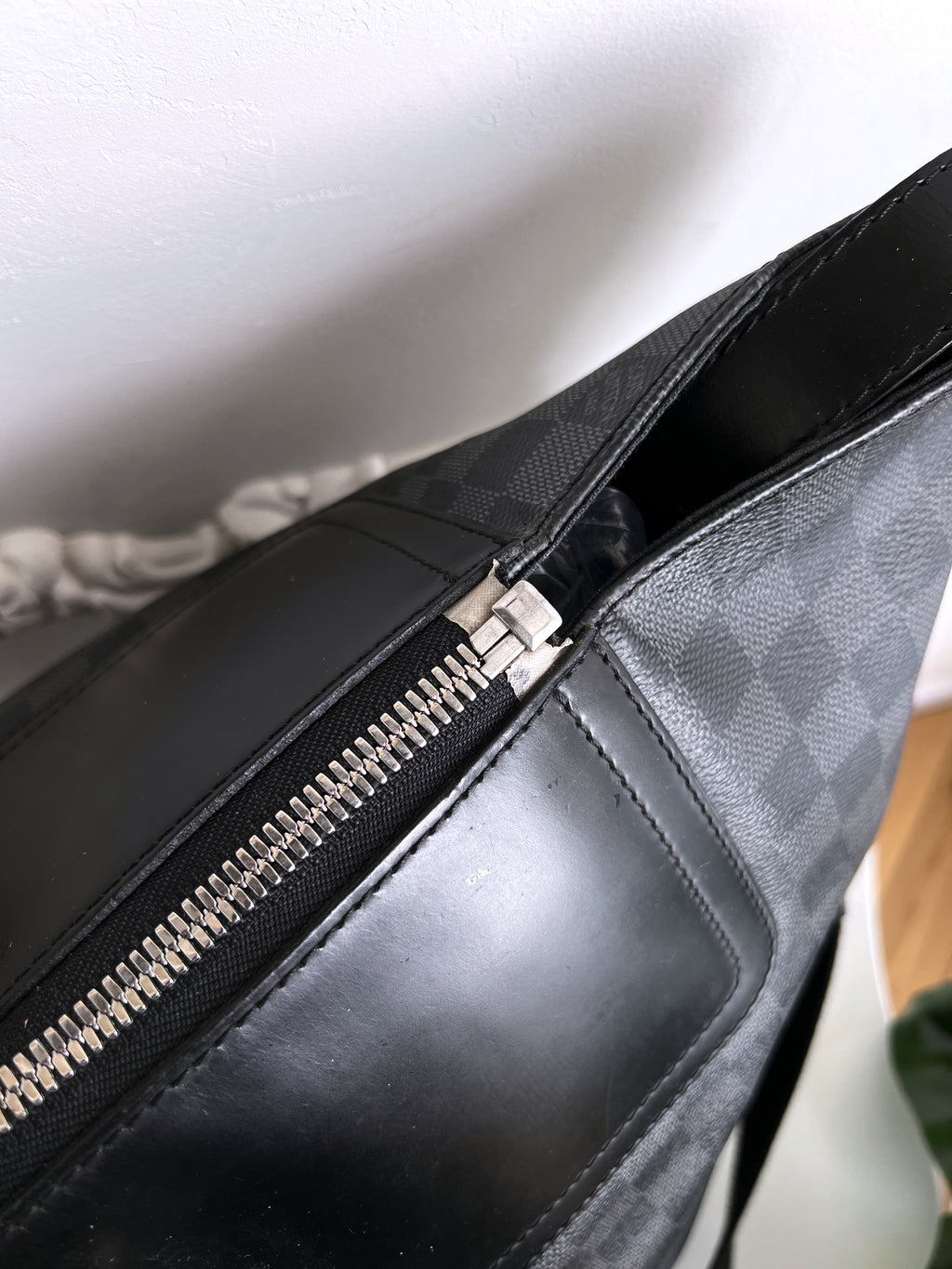 Louis Vuitton   Greenwich  graphite damier baggage travel cobalt crossbody shoulder