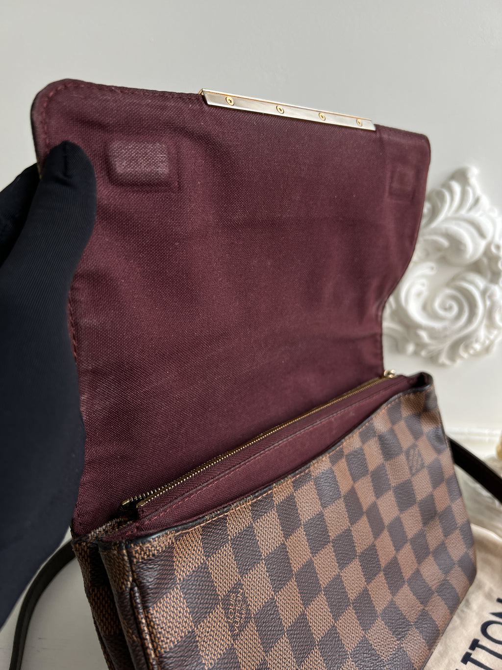 Authentic Louis Vuitton Hoxton Pm damier ebene crossbody clutch bag