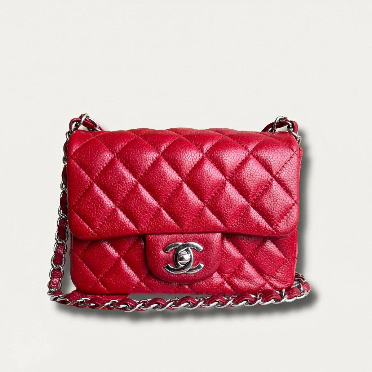 Sac bandoulière Chanel Classic Squared en cuir caviar rouge