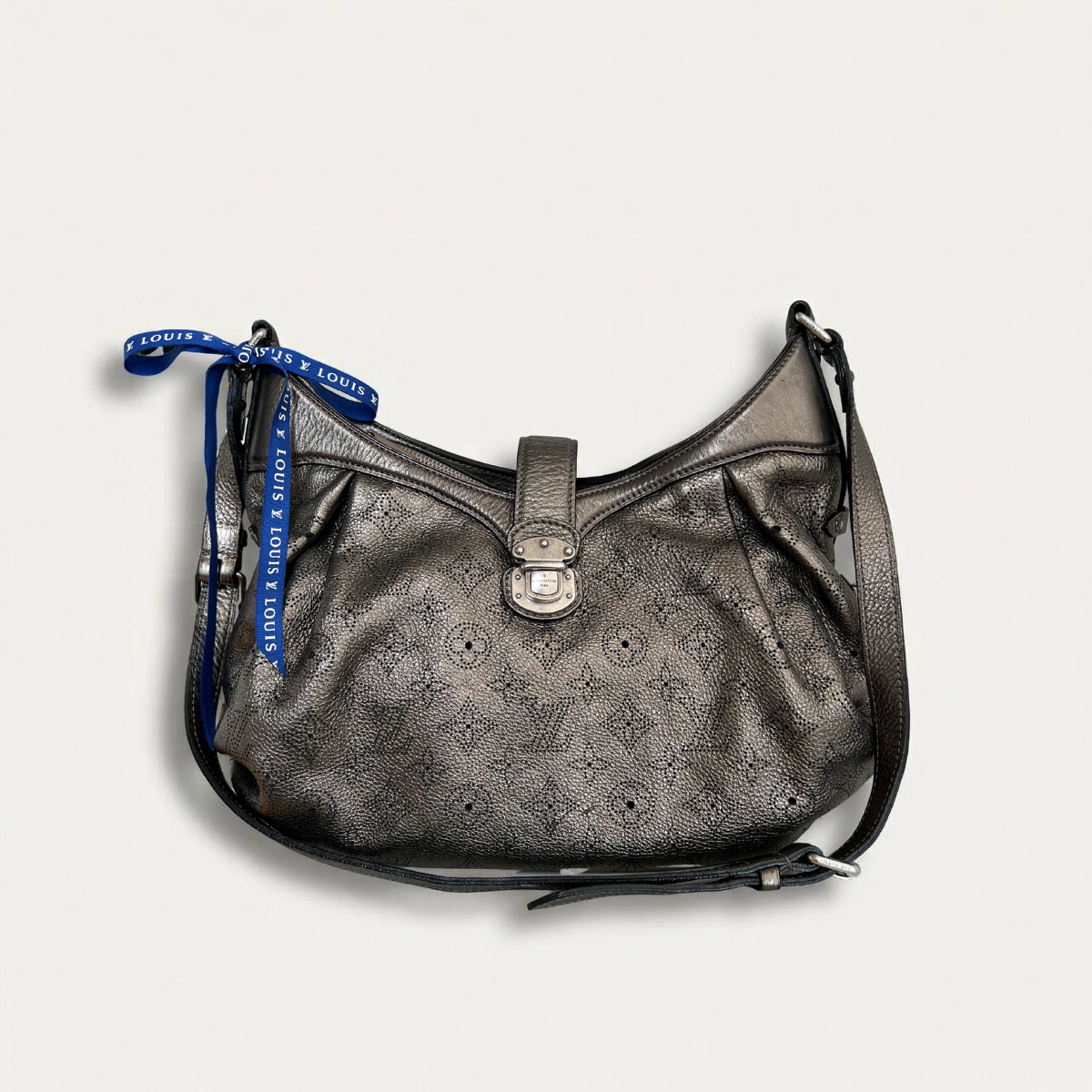 Sac bandoulière Louis Vuitton Mahina XS Monogram Bronze Perforé