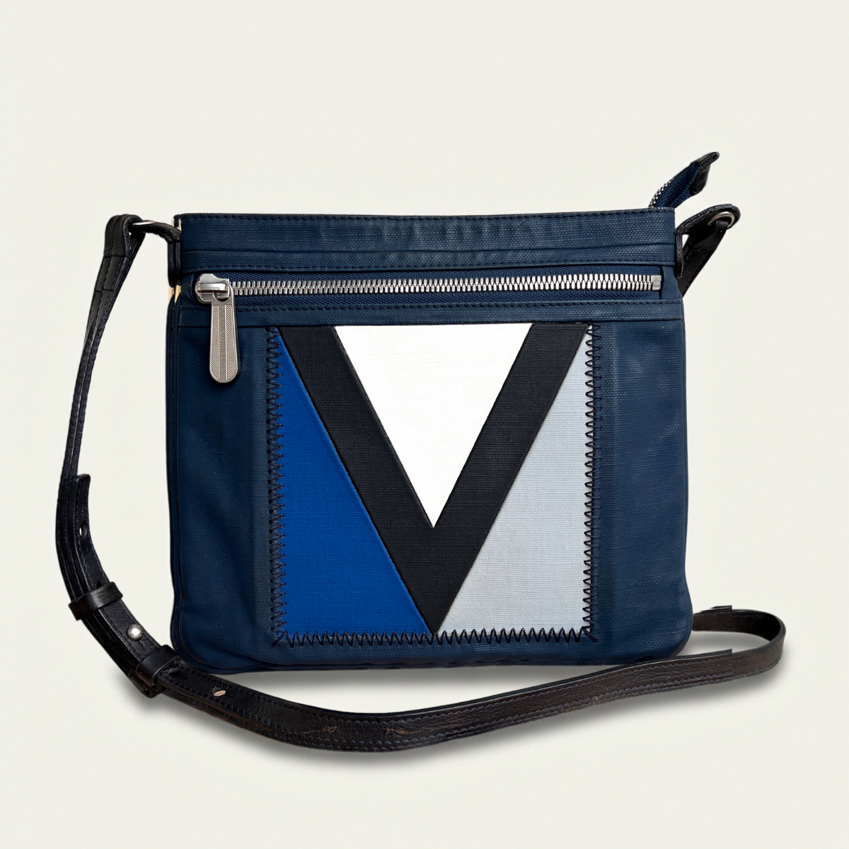 Louis Vuitton Cup Genoa Marine Crossbody Shoelfer Blue Bag