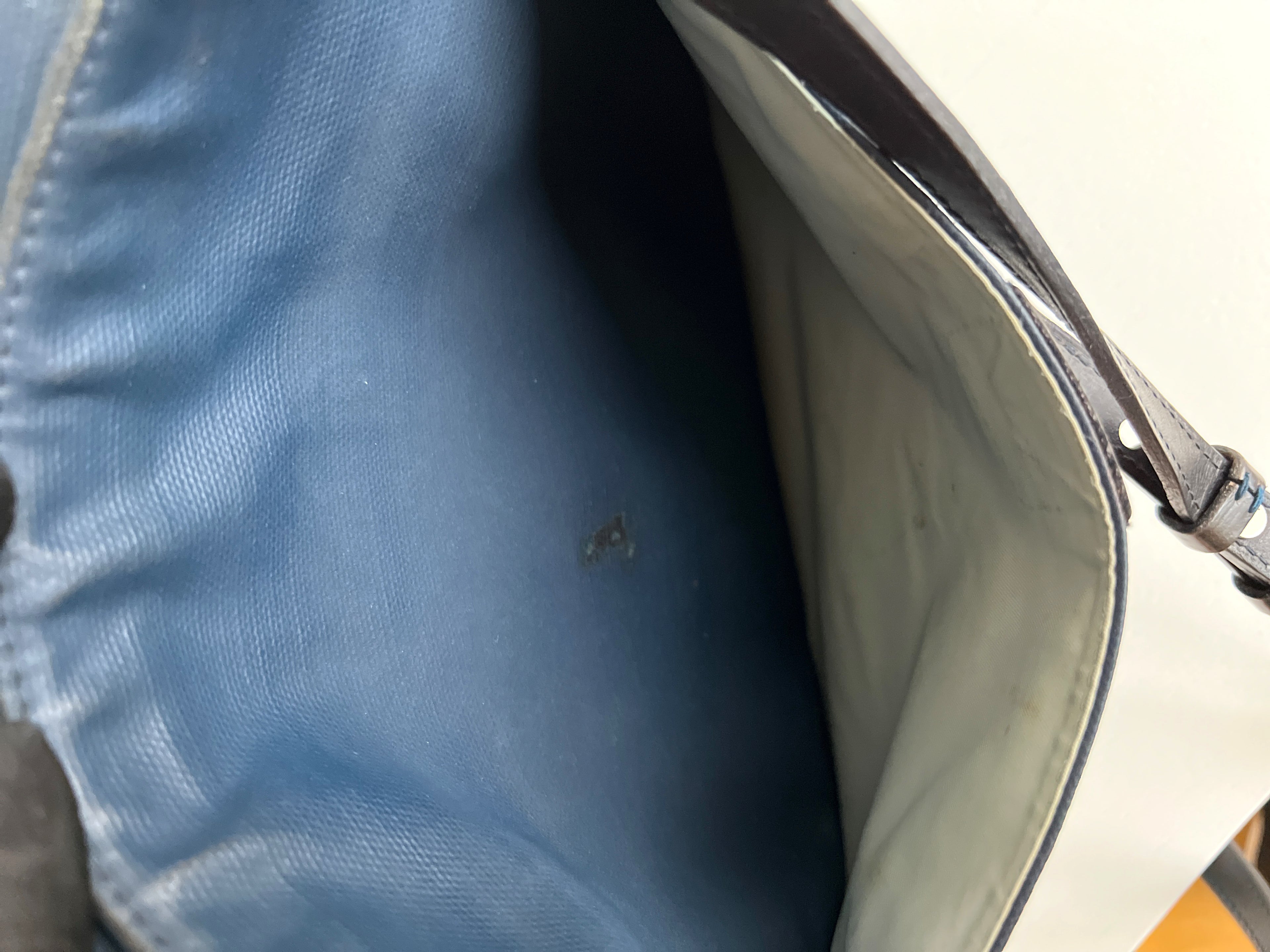 Louis Vuitton Cup Genoa Marine Crossbody Shoelfer Blue Bag