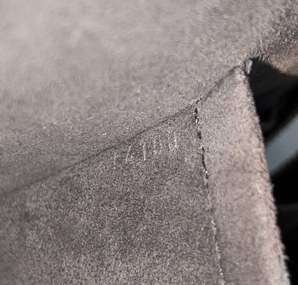 Louis Vuitton Alma Epi Black PM Handbag **4100