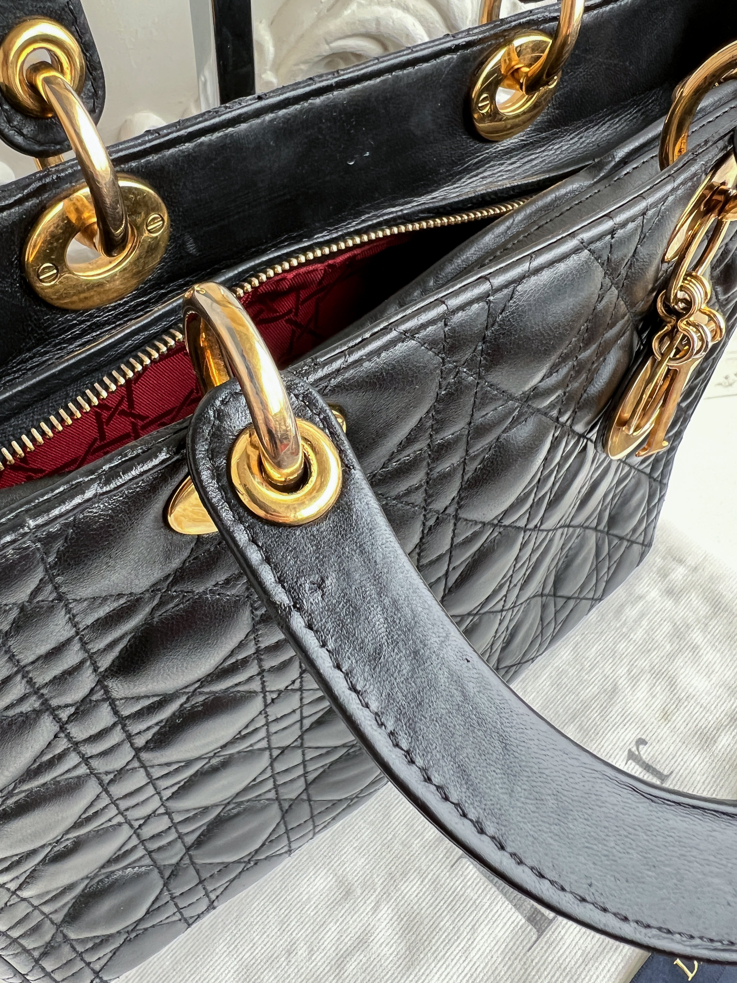 Christian  Dior Lady Dior Black Leather Cannage MA-1001