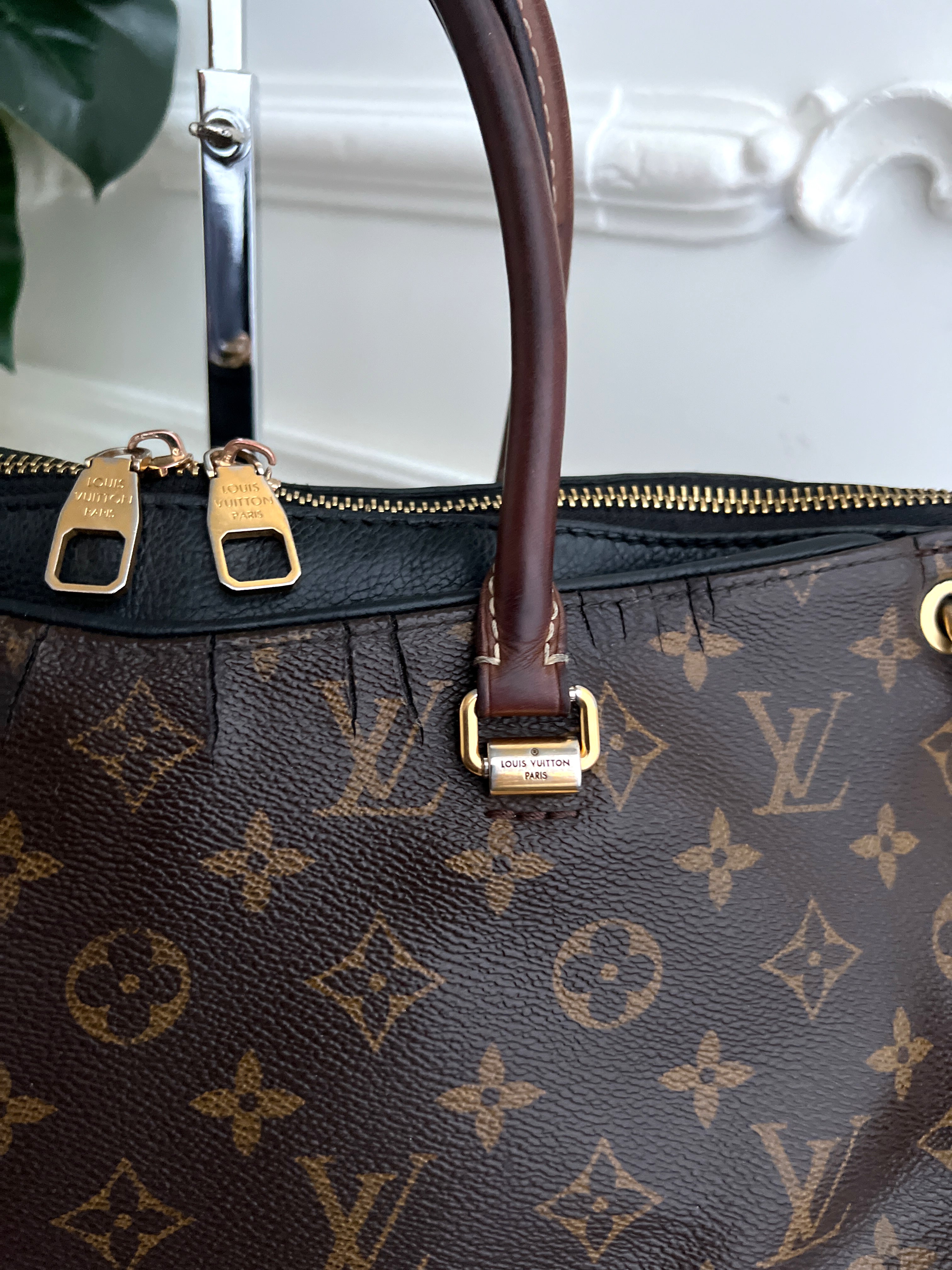 Louis Vuitton Pallas MM Monogram Shoulder Handbag