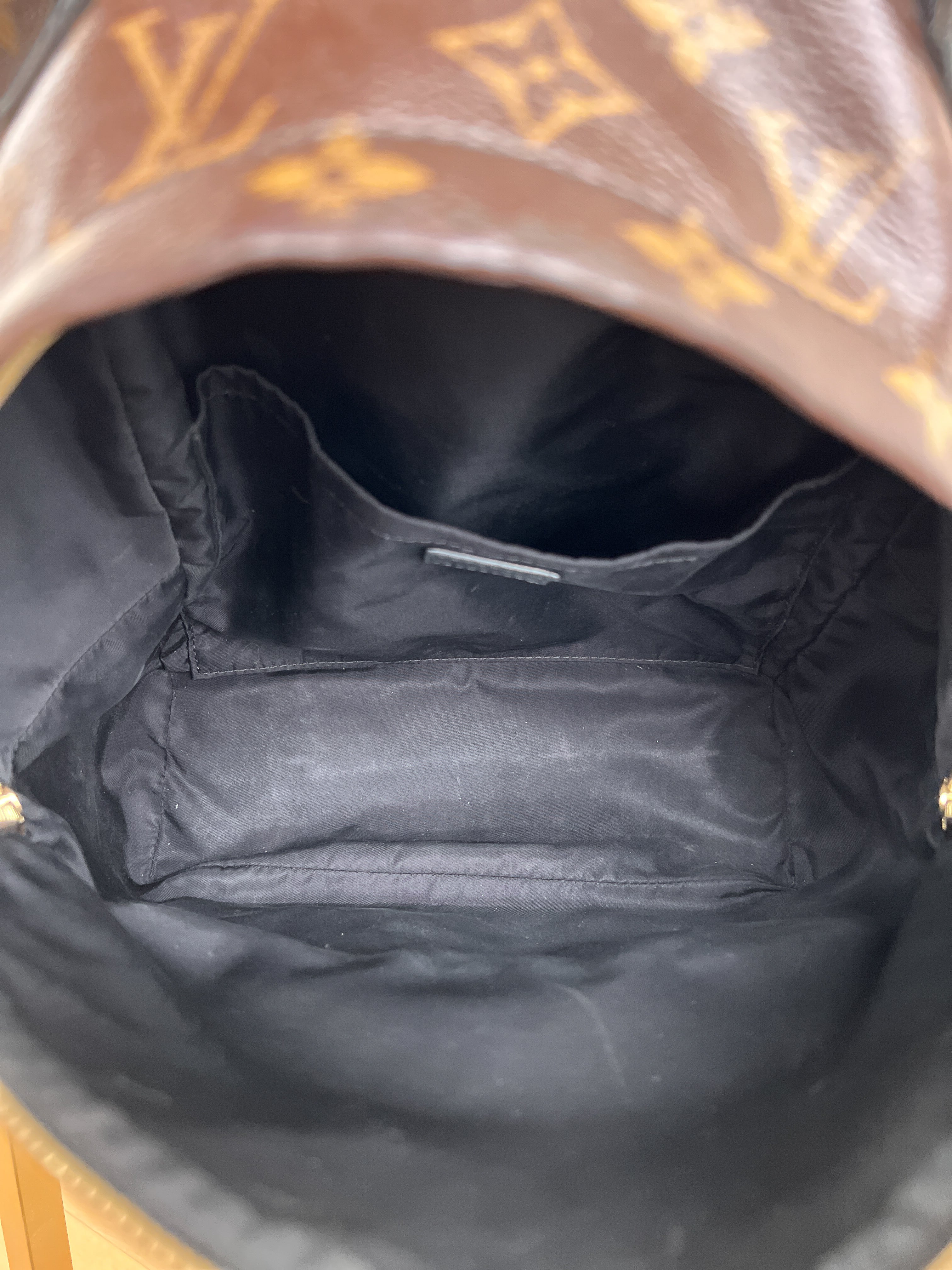 Authentic LV backpack Palm Springs  MM monogram