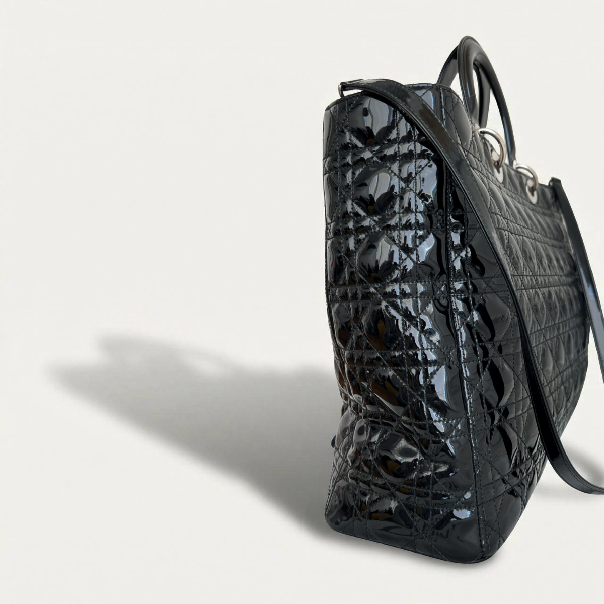 Sac cabas Christian Dior Cannage en cuir de veau noir XL avec porte-clés