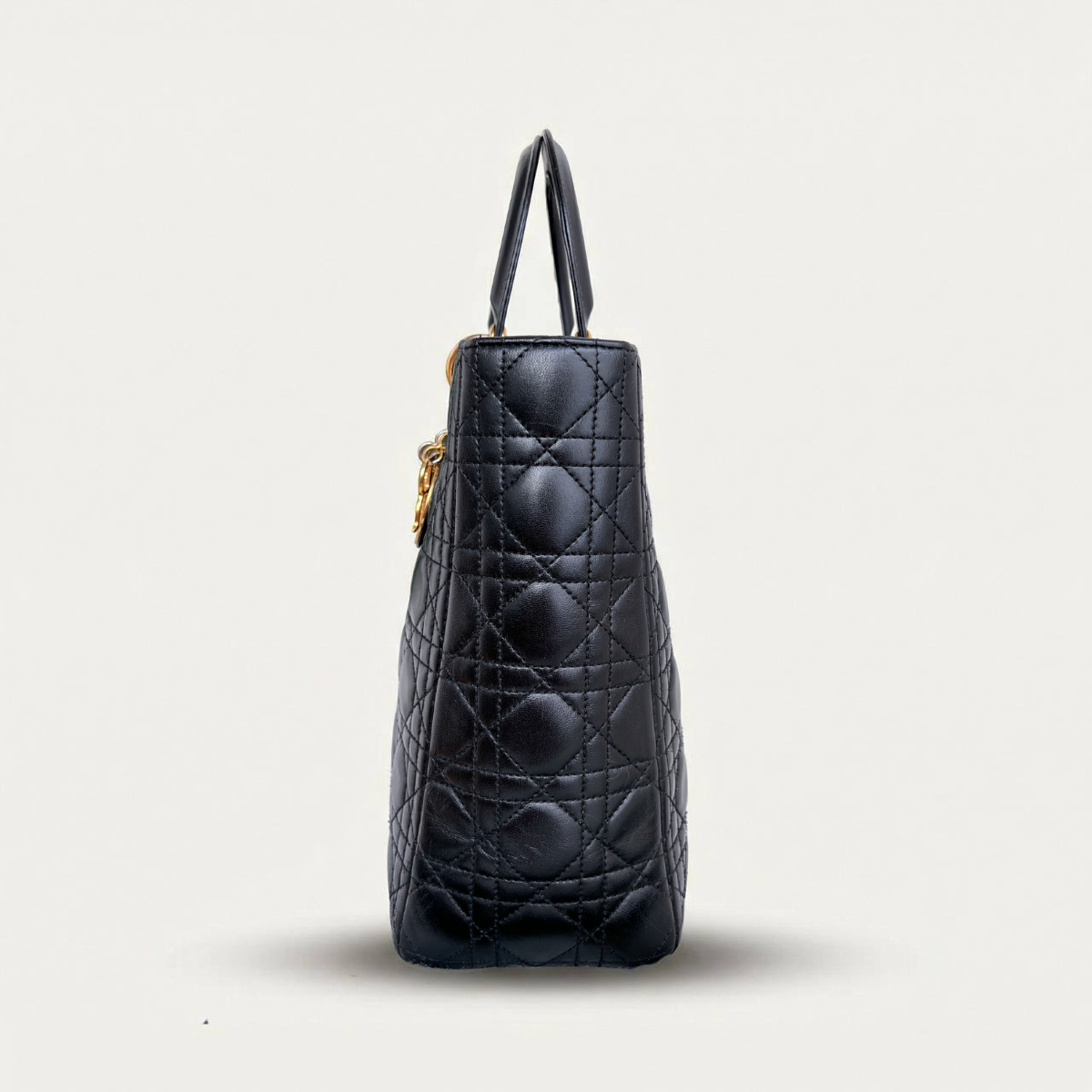 Sac Lady Dior en cuir noir Cannage MA-1001