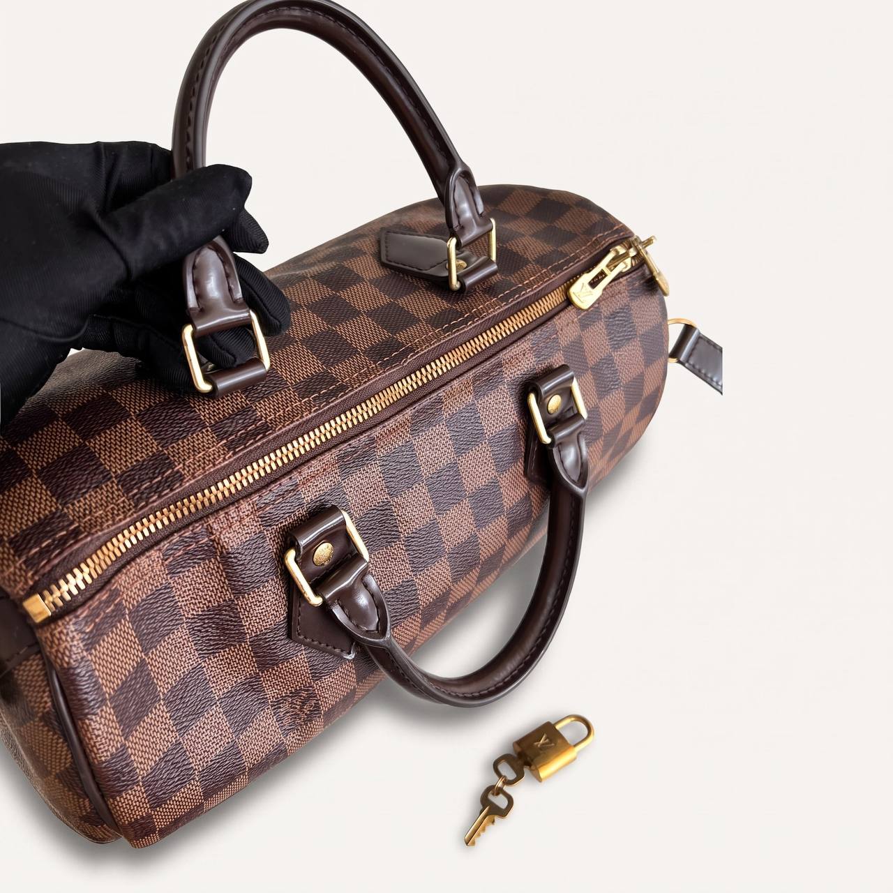 Authentic Louis Vuitton Speedy 30 damier ebene bandouliere crossbody satchel bag
