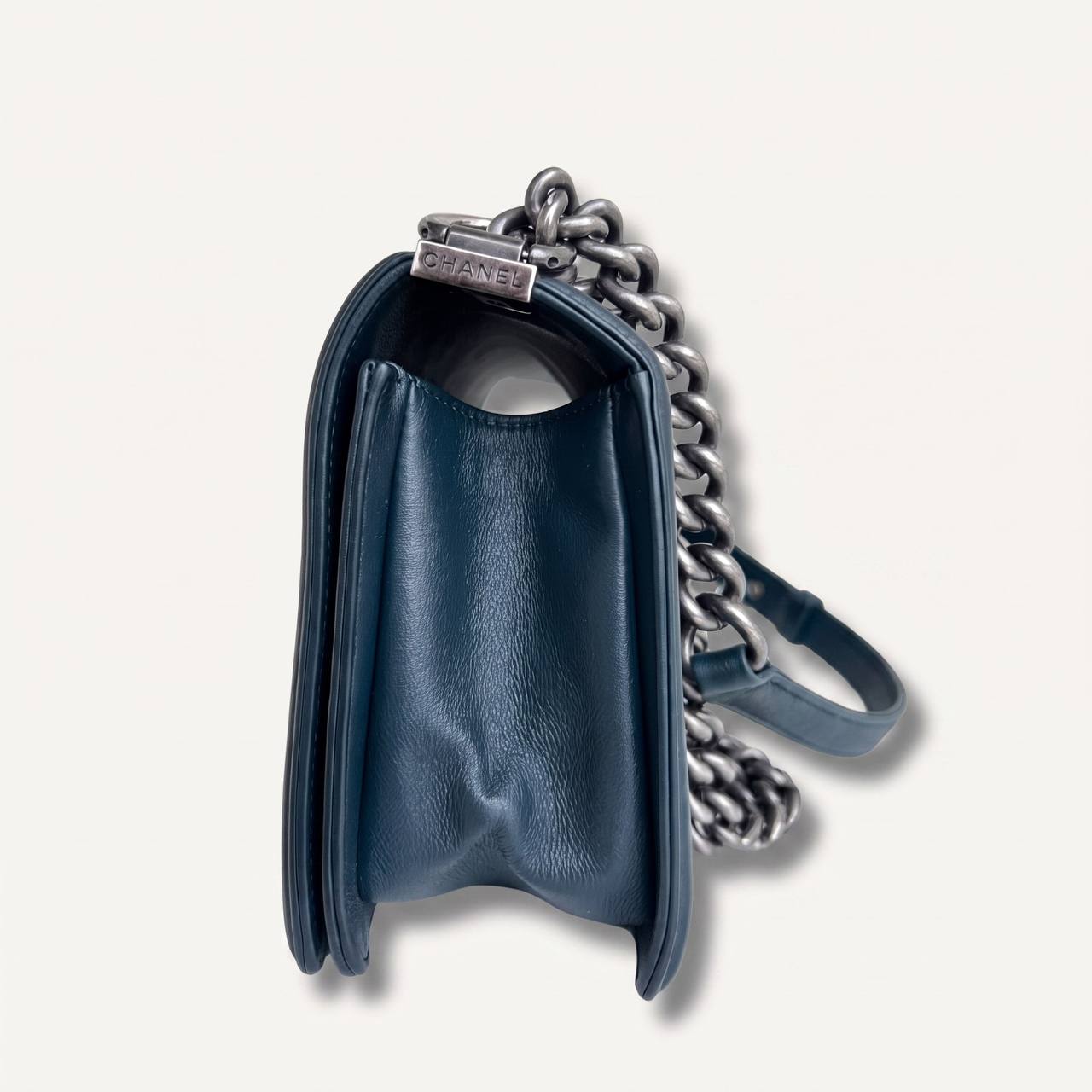 Authentic Chanel old Boy Cordoba Rare Leather dark blue crossbody bag