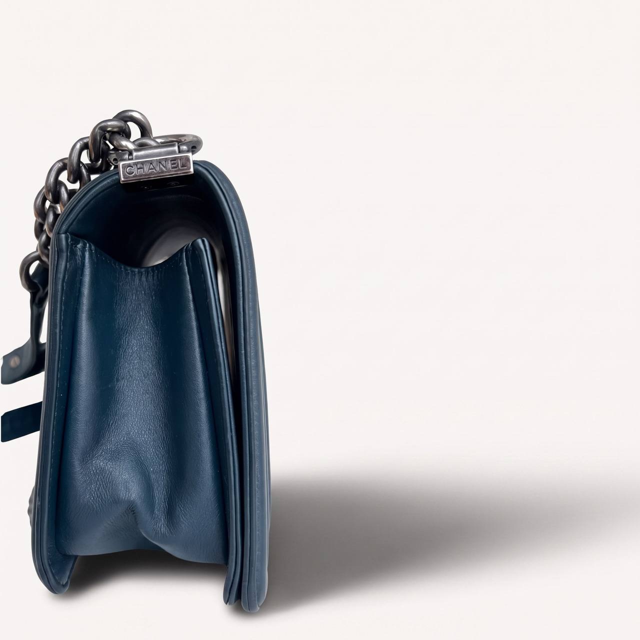 Authentic Chanel old Boy Cordoba Rare Leather dark blue crossbody bag