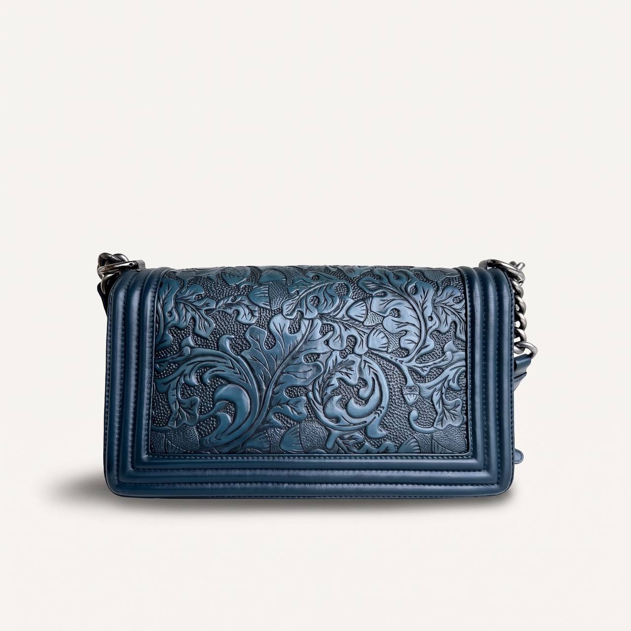 Authentic Chanel old Boy Cordoba Rare Leather dark blue crossbody bag