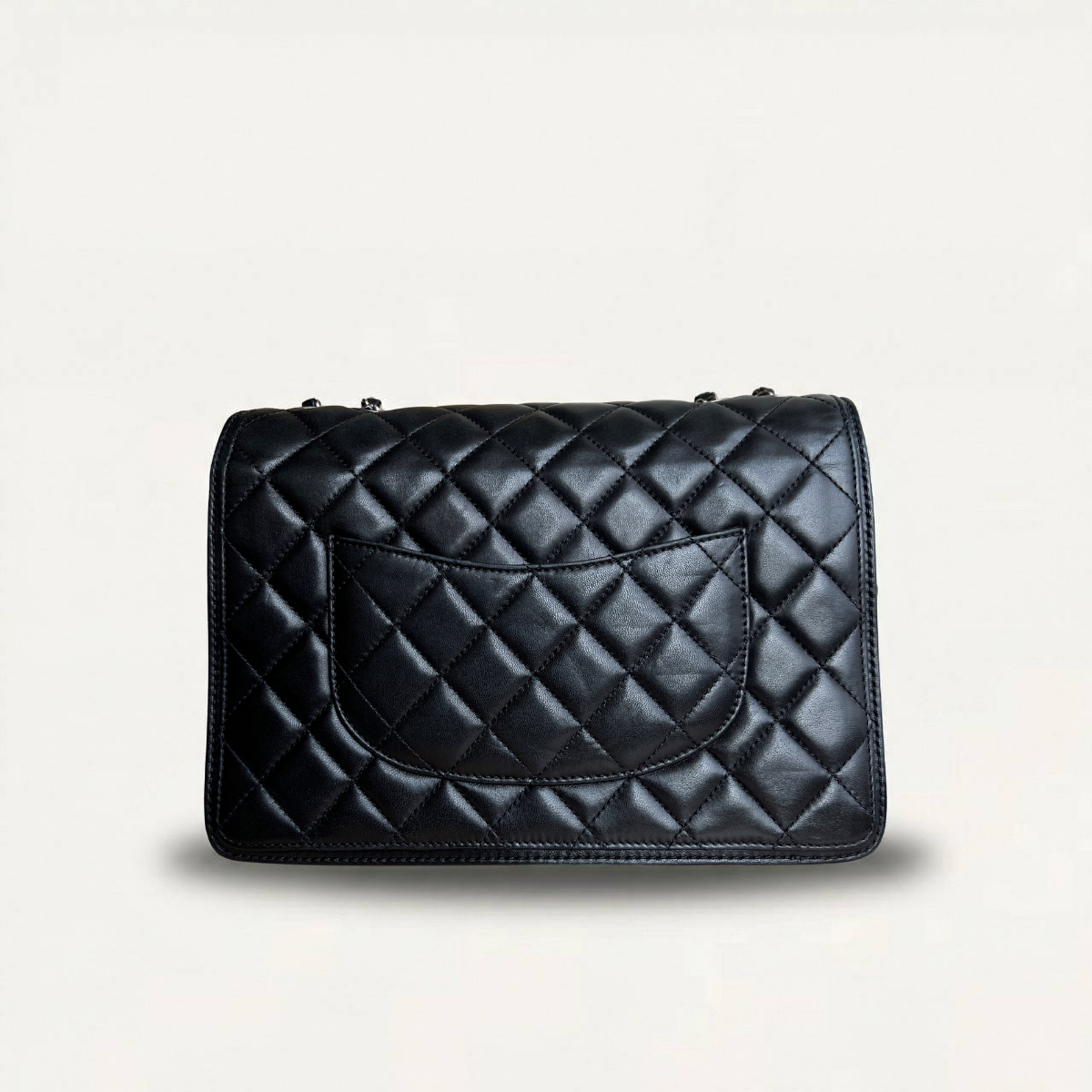 Sac Chanel Citizen à rabat saisonnier grand format en cuir d'agneau noir, fermeture éclair, 29 cm