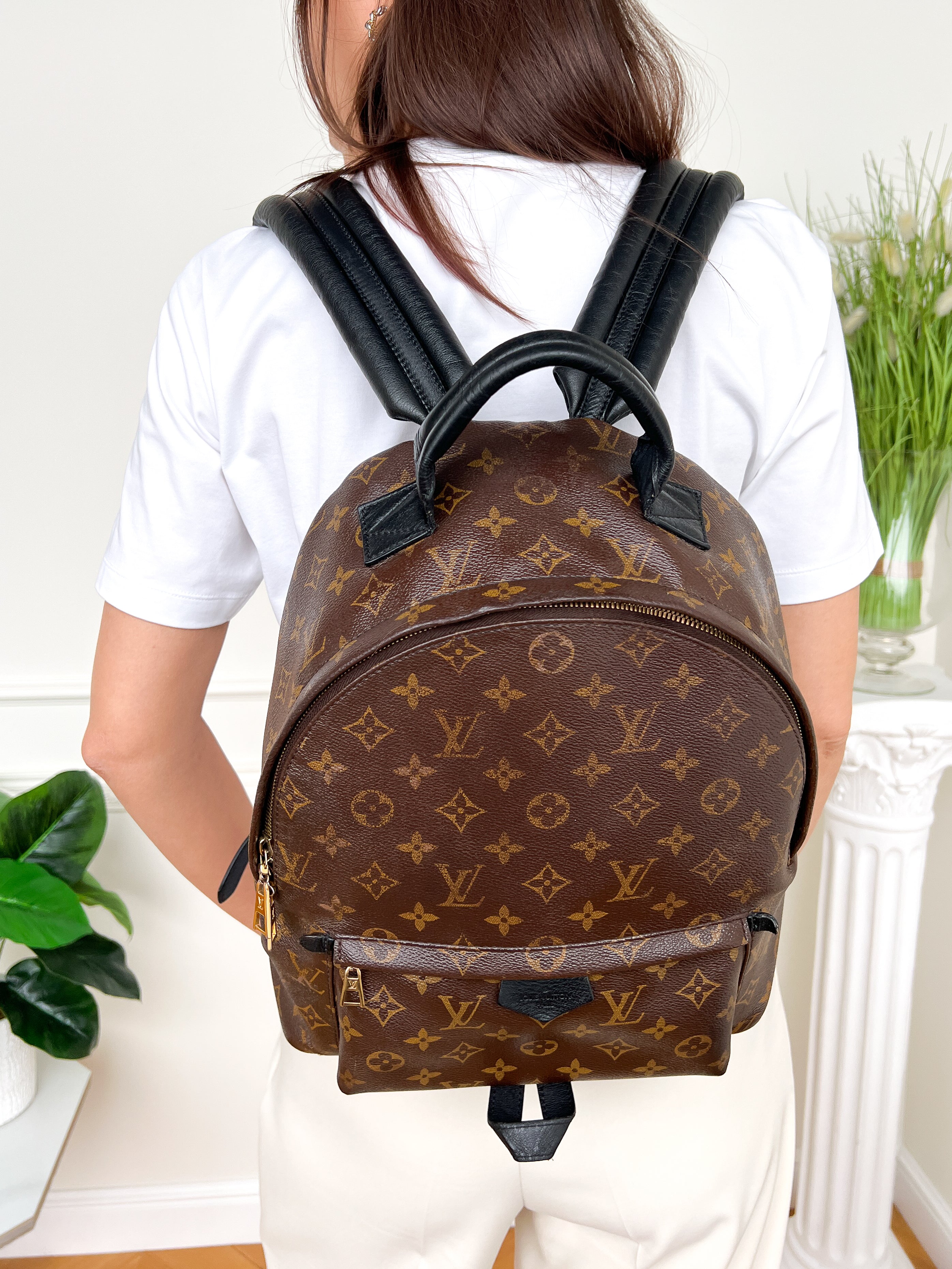 cheap louis vuitton palm springs backpack Mini Monogram REDELUXE Top zipper closure LOUIS VUITTON Palm Springs PM