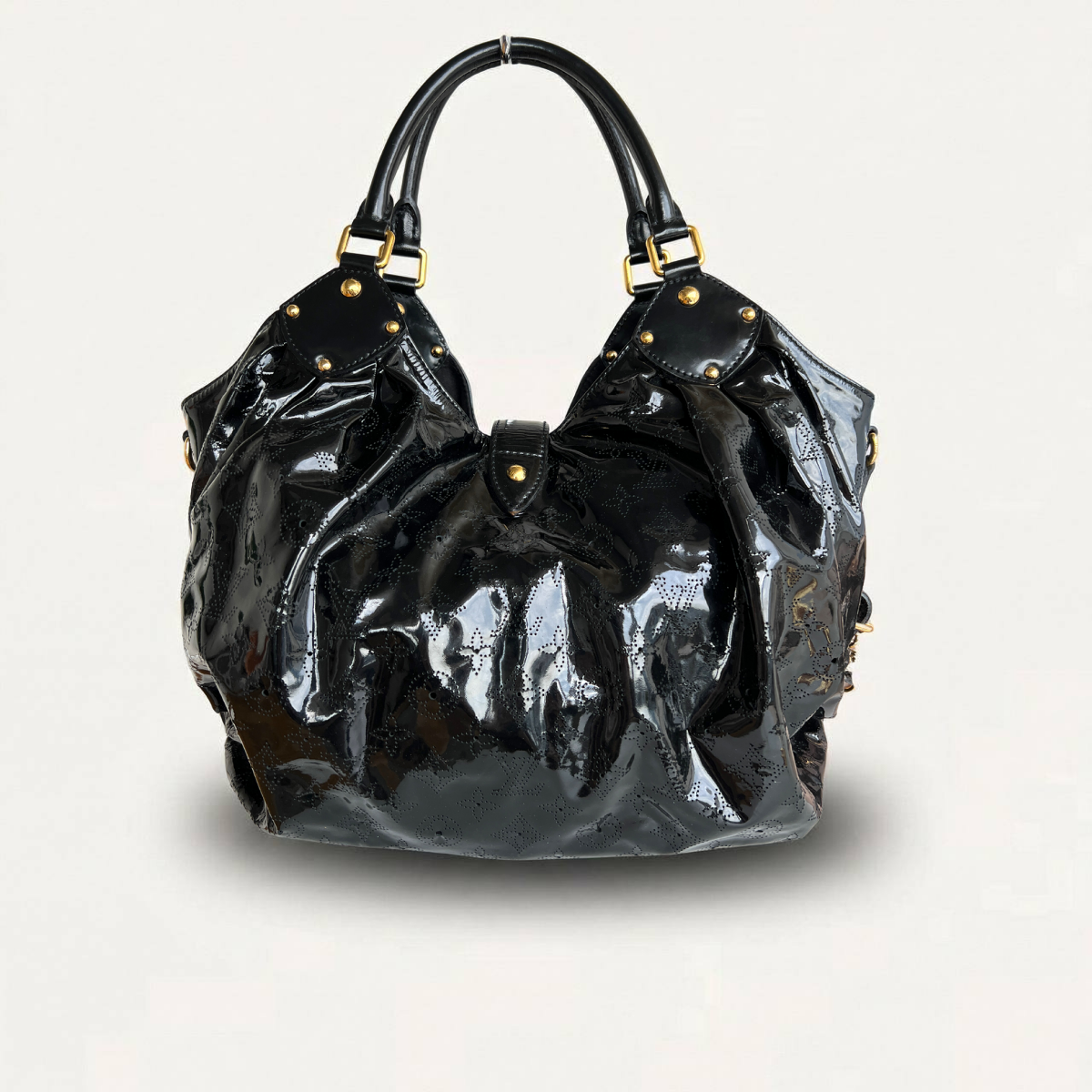 Sac Louis Vuitton Mahina Surya L Monogram en cuir verni noir