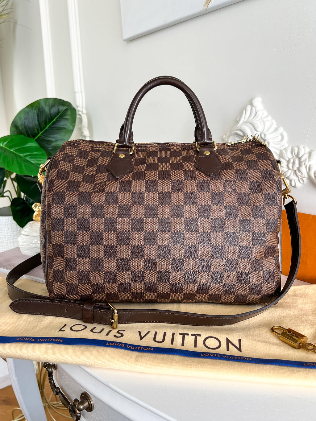 Authentic Louis Vuitton Speedy 30 damier ebene bandouliere crossbody satchel bag
