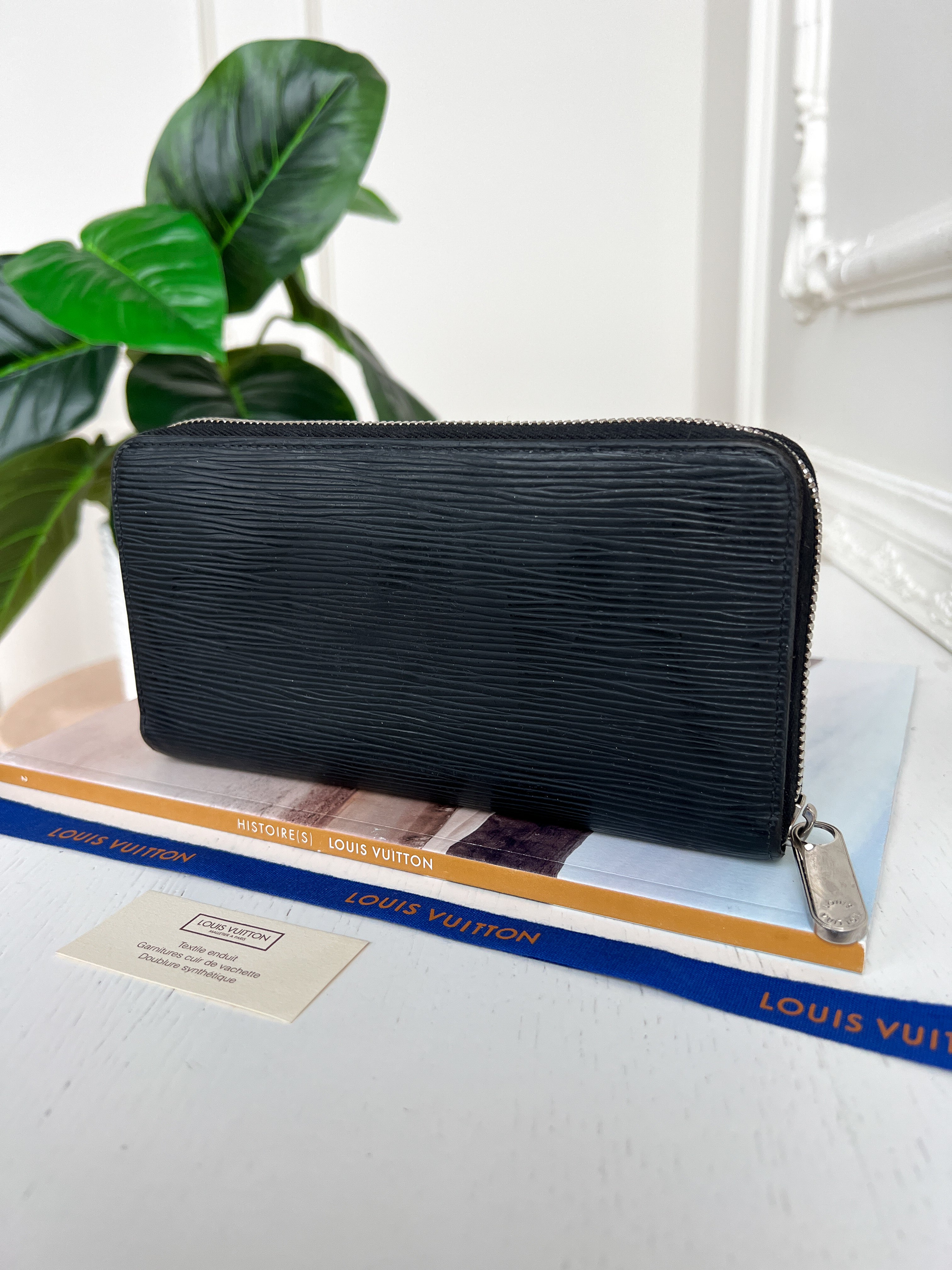 Authentic LV wallet long epi black zipper