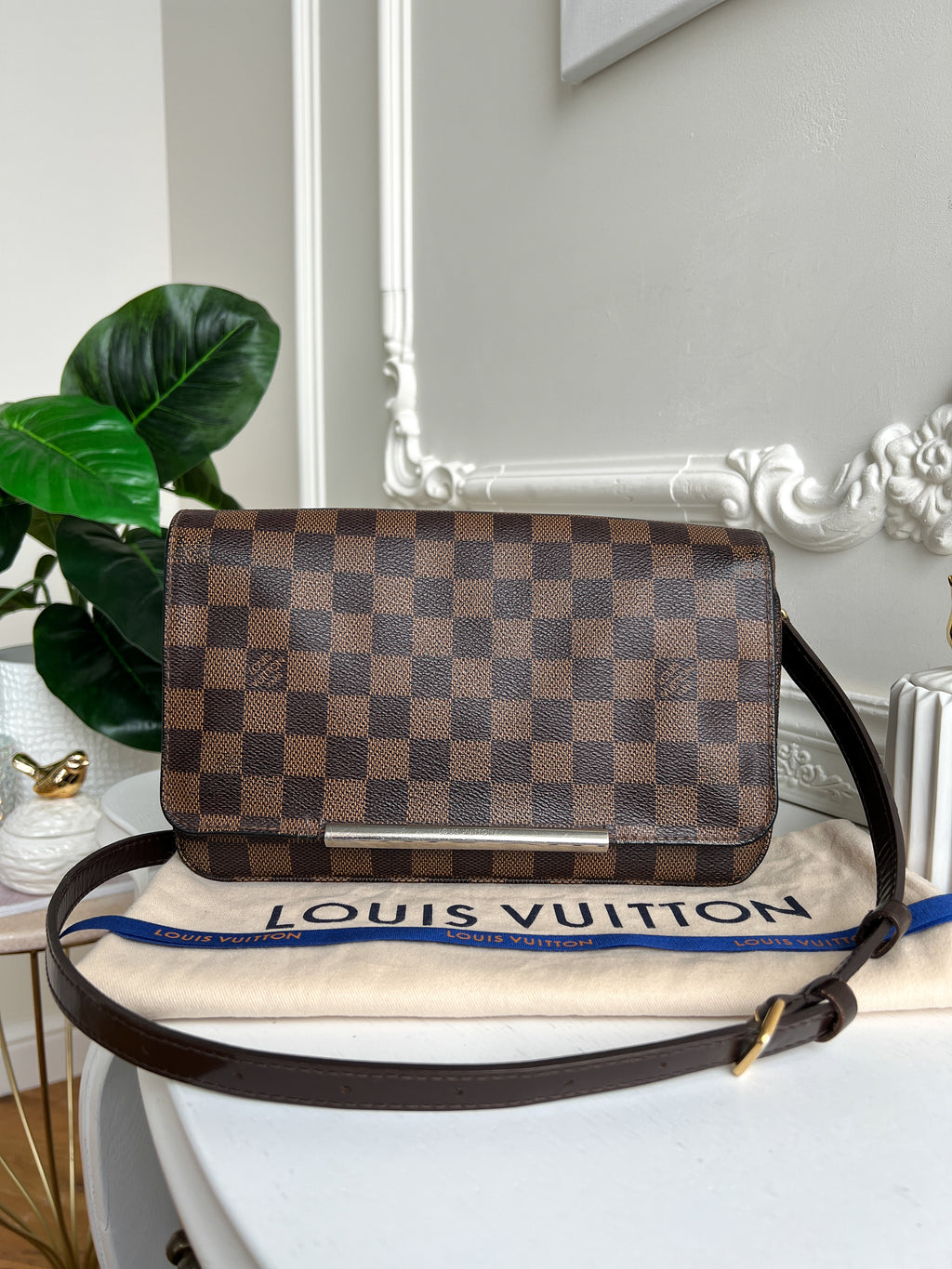 Authentic Louis Vuitton Hoxton Pm damier ebene crossbody clutch bag